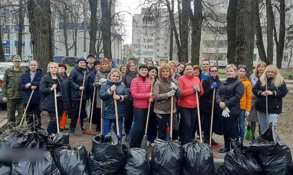 Брянск отчитался о первом субботнике