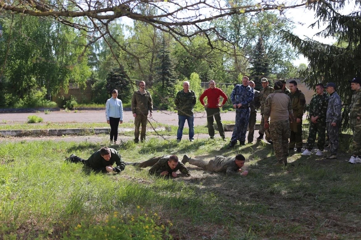 Работники прокуратуры Брянской области прошли тактико-специальную подготовку