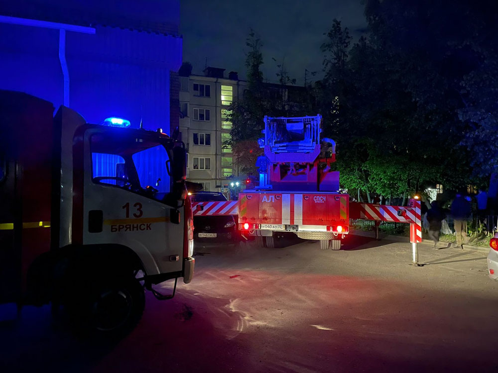 Из многоэтажки в Брянске эвакуировали 25 человек – вечером тушили пожар на улице Ульянова