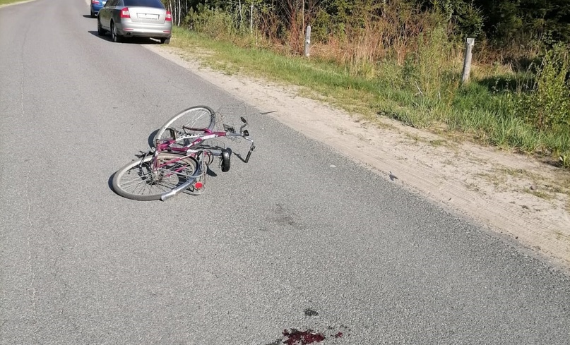 В селе Жуковского района подросток на велосипеде попал под автомобиль