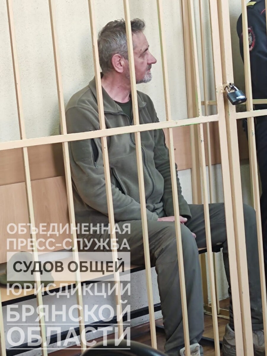 Украинскому пилоту, пересекшему границу в Брянской области, продлен срок содержания под стражей