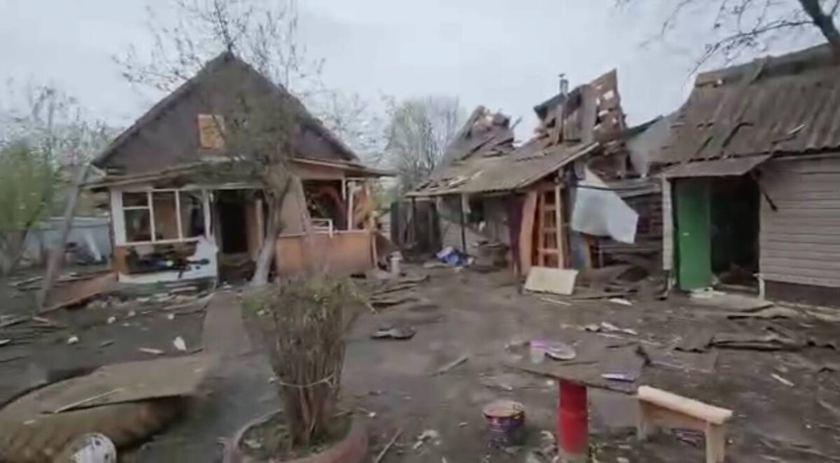 Последствия атаки ВСУ на Суземку в Брянской области показали на видео