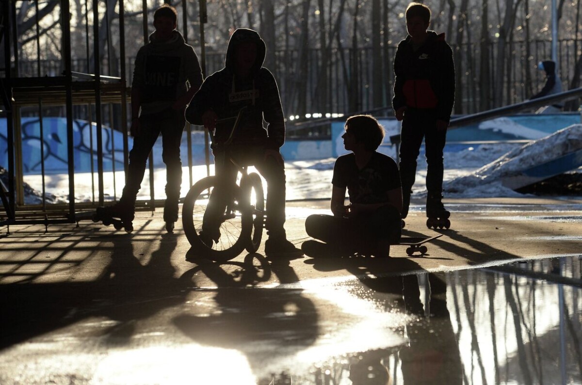 В Брянске предложили способ борьбы со сниффингом – смертельным увлечением подростков