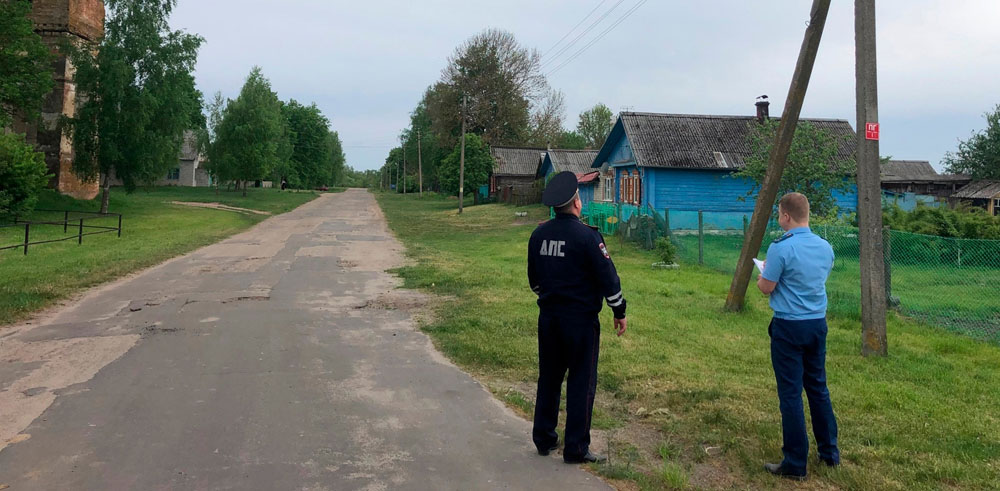 Прокуратура потребовала осветить улицу поселке Казаричи Гордеевского района