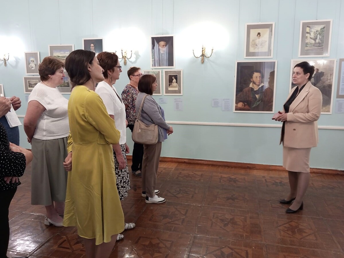 В Овстуге Брянской области открылась уникальная выставка, над созданием которой трудились несколько музеев России