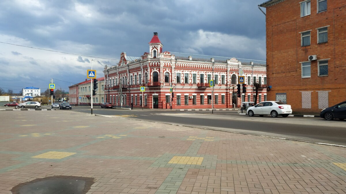 В полиции раскрыли подробности кражи в офисе салона связи в Новозыбкове  Брянской области • БрянскНОВОСТИ.RU