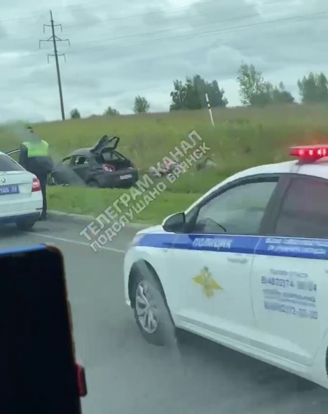 Молодые люди ехали из Новозыбкова в Брянск на Chery и попали в аварию под Выгоничами