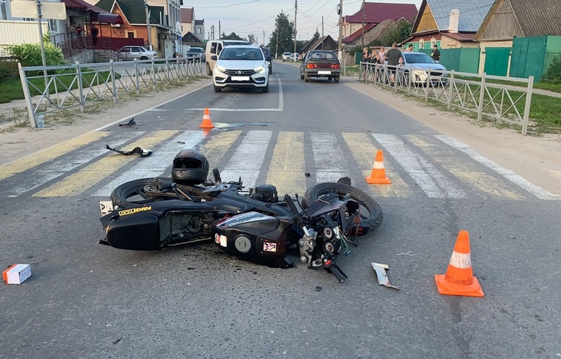 Путь юному мотоциклисту в Жуковке перекрыл водитель иномарки