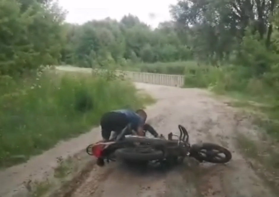 Грёб водитель быстро, но не смог убежать от инспекторов в Погарском районе Брянской области