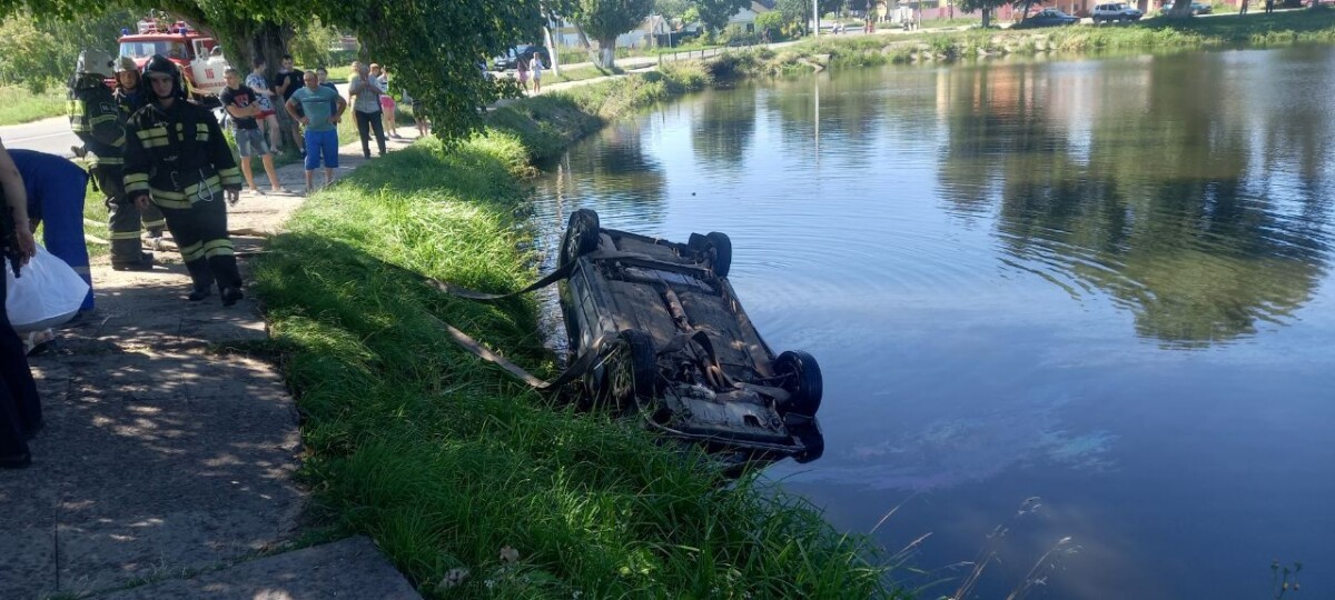В Новозыбкове сегодня авария из серии «как такое могло произойти»