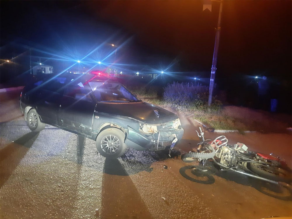 16-летнего подростка на мопеде в Белых Берегах сбил пожилой водитель