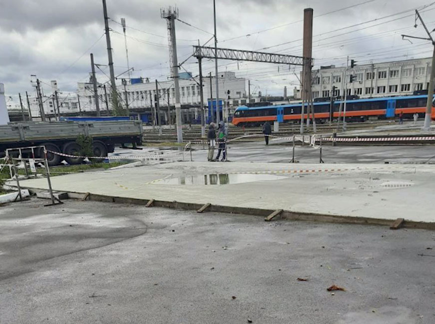 Напротив вокзала Брянск-Орловский возводят досмотровый павильон