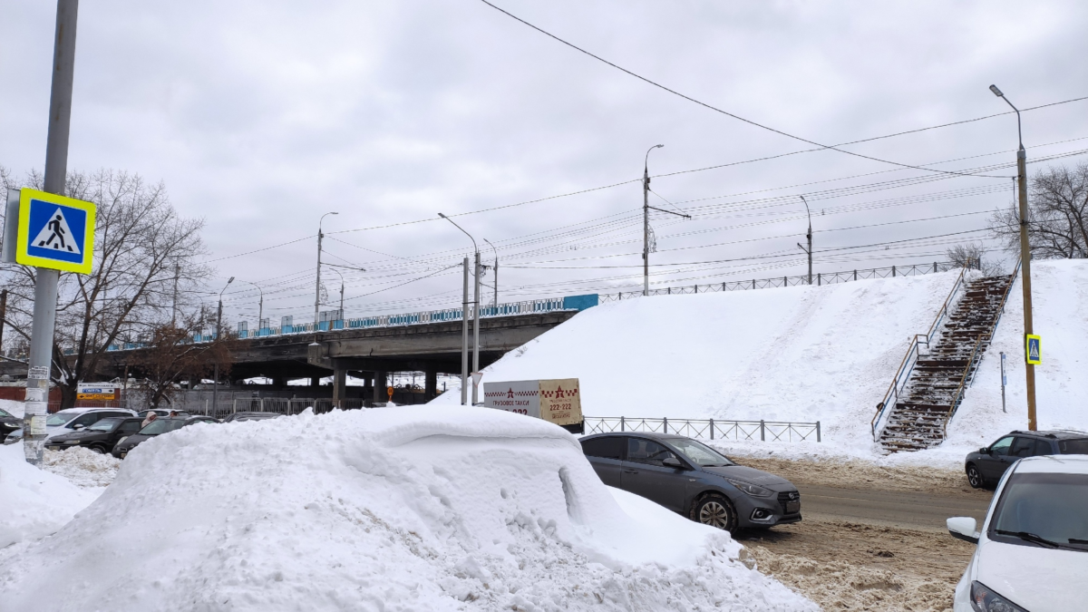 В Брянской области образовались автомобили-сугробы