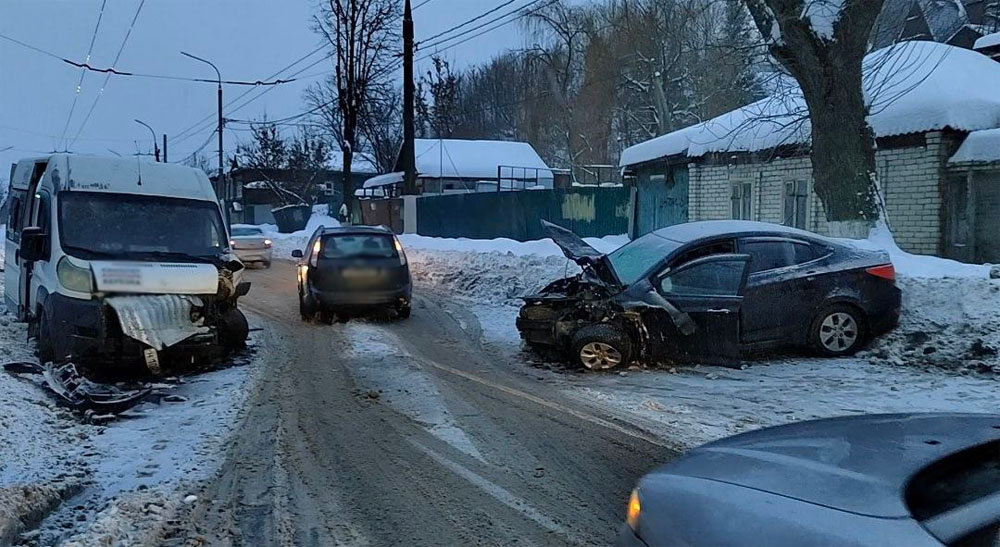 У водителя, устроившего аварию с автобусом в Брянске, установлено опьянение 0,8 мг/л