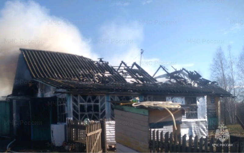 Сегодня в Красногорском районе Брянской области сгорел жилой дом