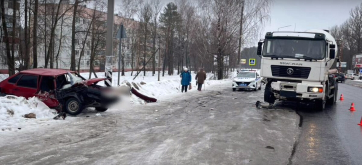 Скончалась пассажирка автомобиля ВАЗ, который попал под грузовик