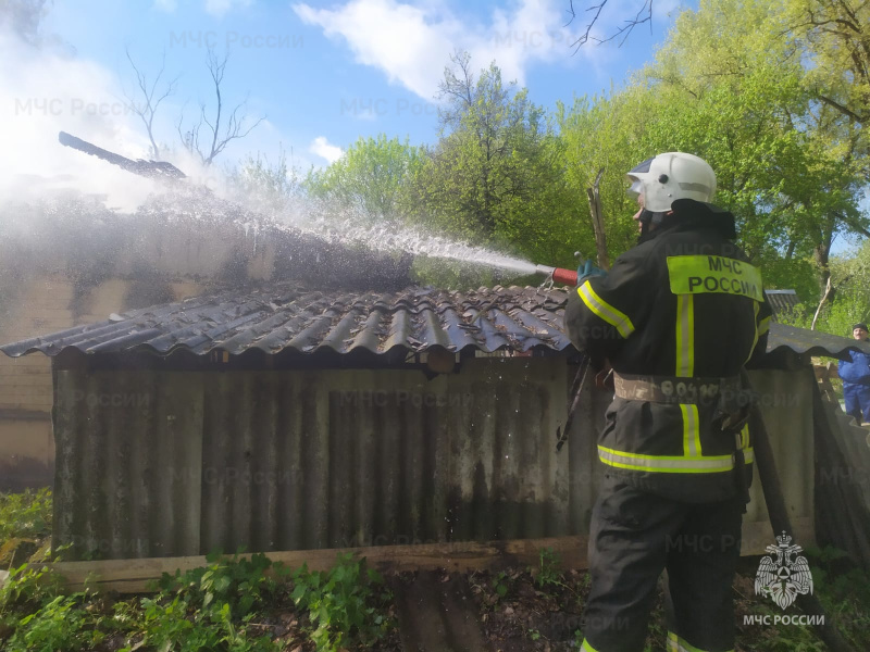 В Погарском районе человек пострадал при пожаре