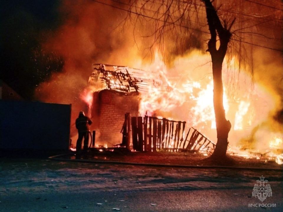 В Карачеве при пожаре в жилом доме погиб человек