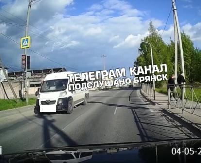 Водитель маршрутного такси в Брянске оштрафован по фотографии в соцсети
