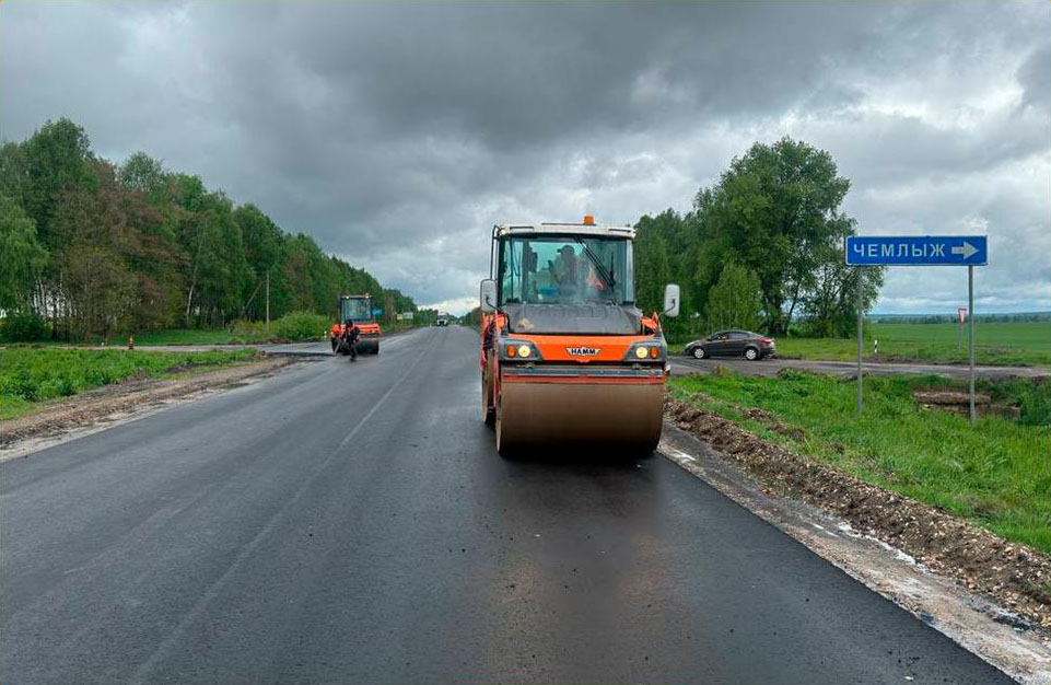 В Севском районе Брянской области идет ремонт автодороги «Украина» – Суземка