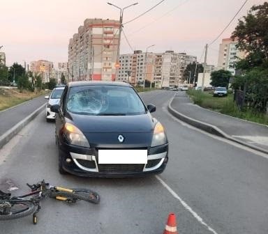 В Брянске велосипедист сбит легковушкой