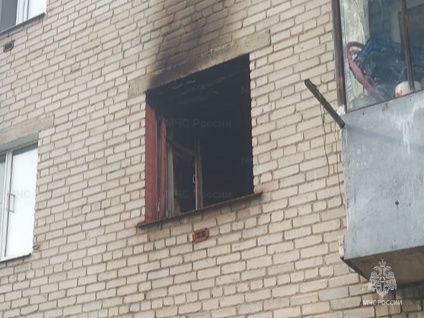 Пожар в квартире в Брянске потушен, люди не пострадали