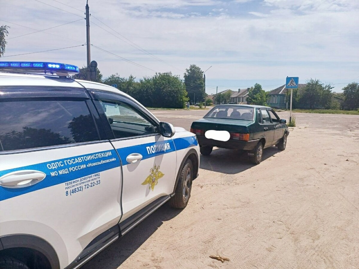 Водитель ушел пешком в Новозыбкове, а его авто – увезли на штрафстоянку