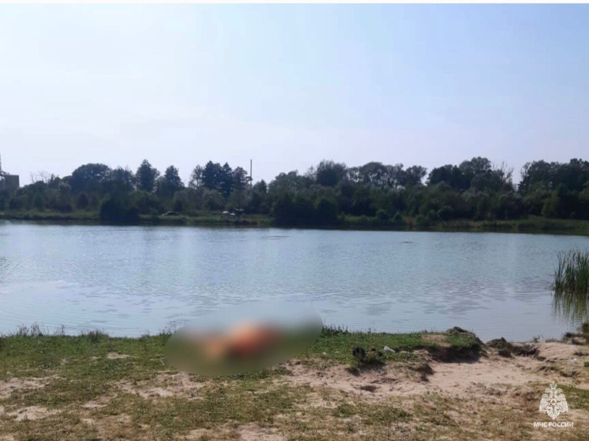 На озере в поселке Навля утонул подросток