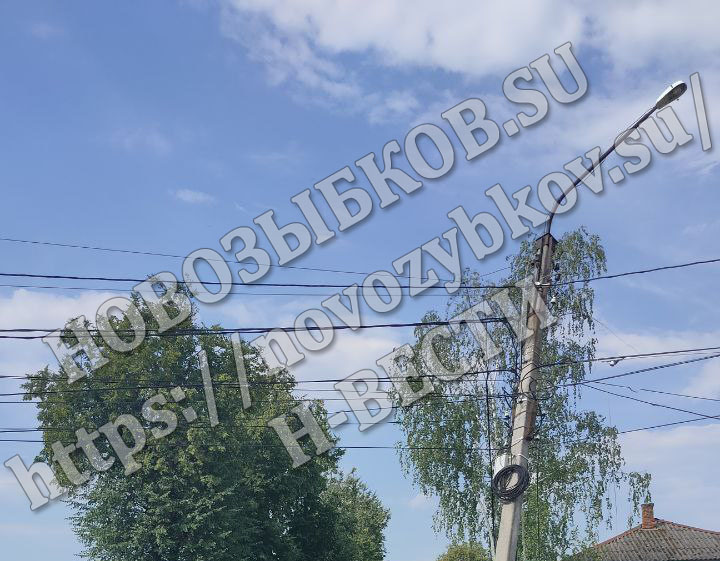 Оставшимся на неделю без связи жителям Новозыбковского района пообещали больше