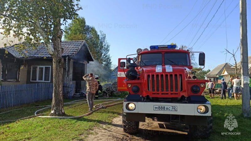 Человек пострадал при пожаре в Дятьковском районе