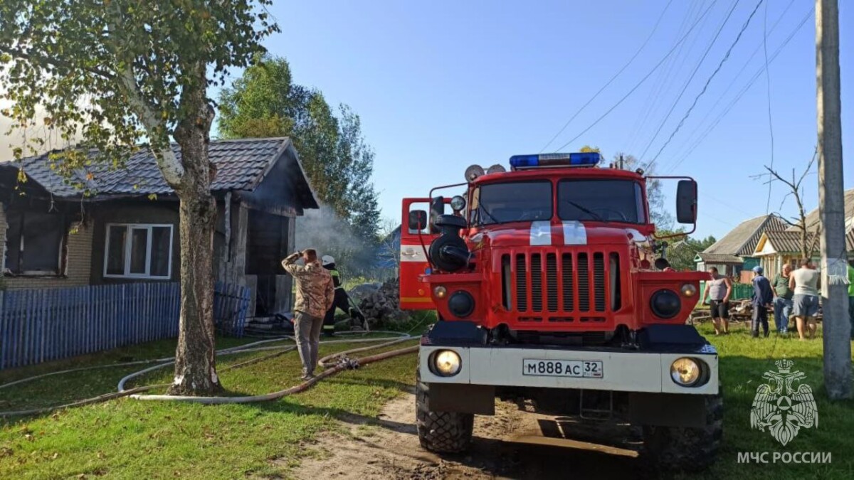 При пожаре в Дятьковском районе ожоги получил ребенок