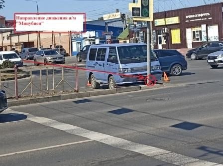 Водитель переломал рёбра и разбил автомобиль в аварии в Брянске