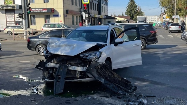 Авария на проспекте Станке Димитрова в Брянске