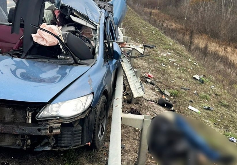 Погибший в Брянской области водитель пошел на обгон в запрещенном месте