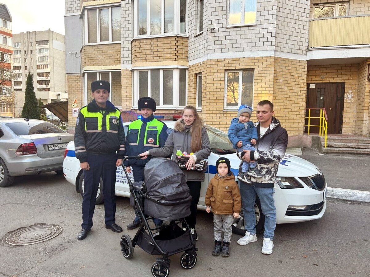 Экипаж ДПС помог беременной женщине вовремя добраться до перинатального центра в Брянске