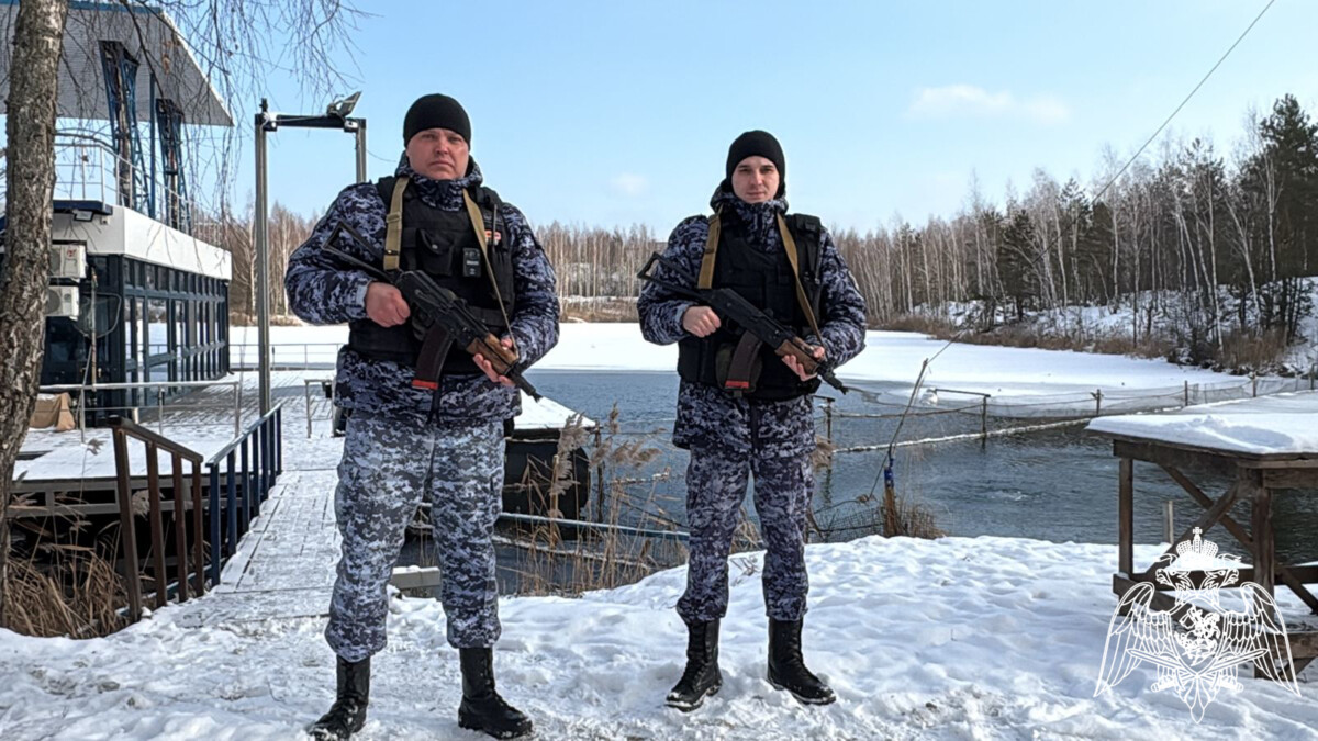 В Брянске росгвардейцы спасли человека