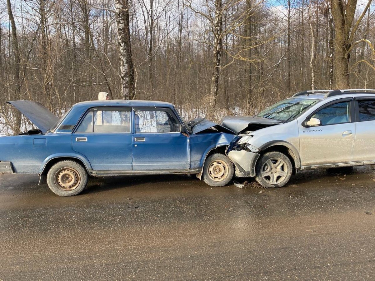 Водителю стало плохо на трассе в Унече и он выехал на встречку