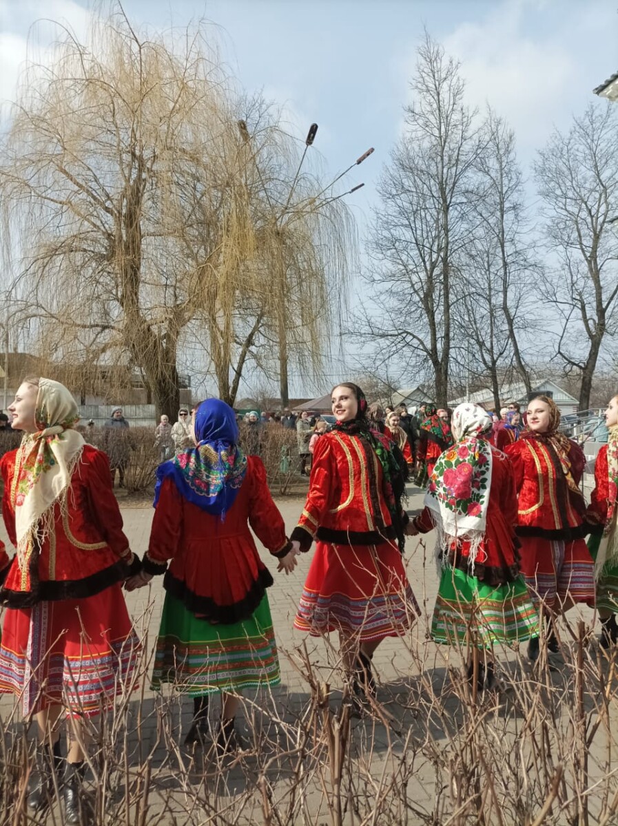 На Масленичной неделе верующие уже не могут есть мясо