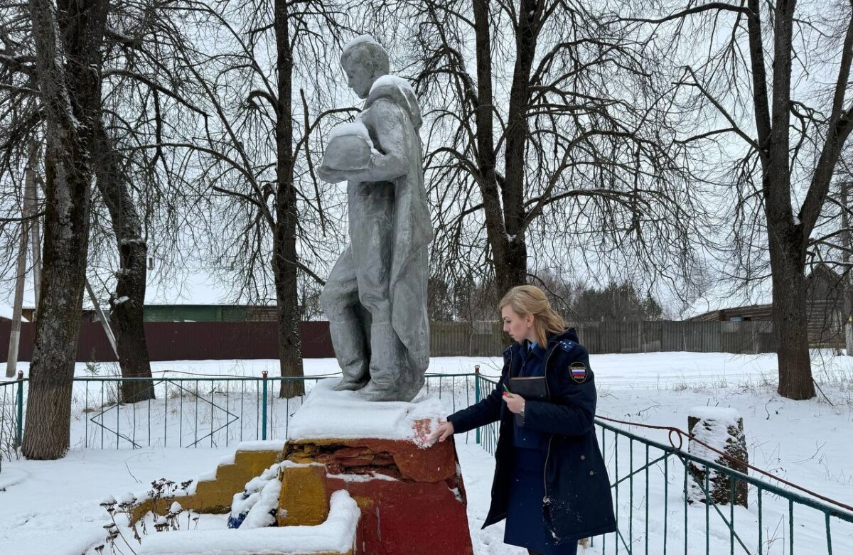 В Мглинском районе заброшена братская могила солдат и другие памятники