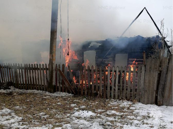 В Брянской области при пожаре в жилом доме травмирован мужчина