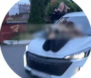 Утренняя прогулка на капоте в Брянске закончилась административным делом