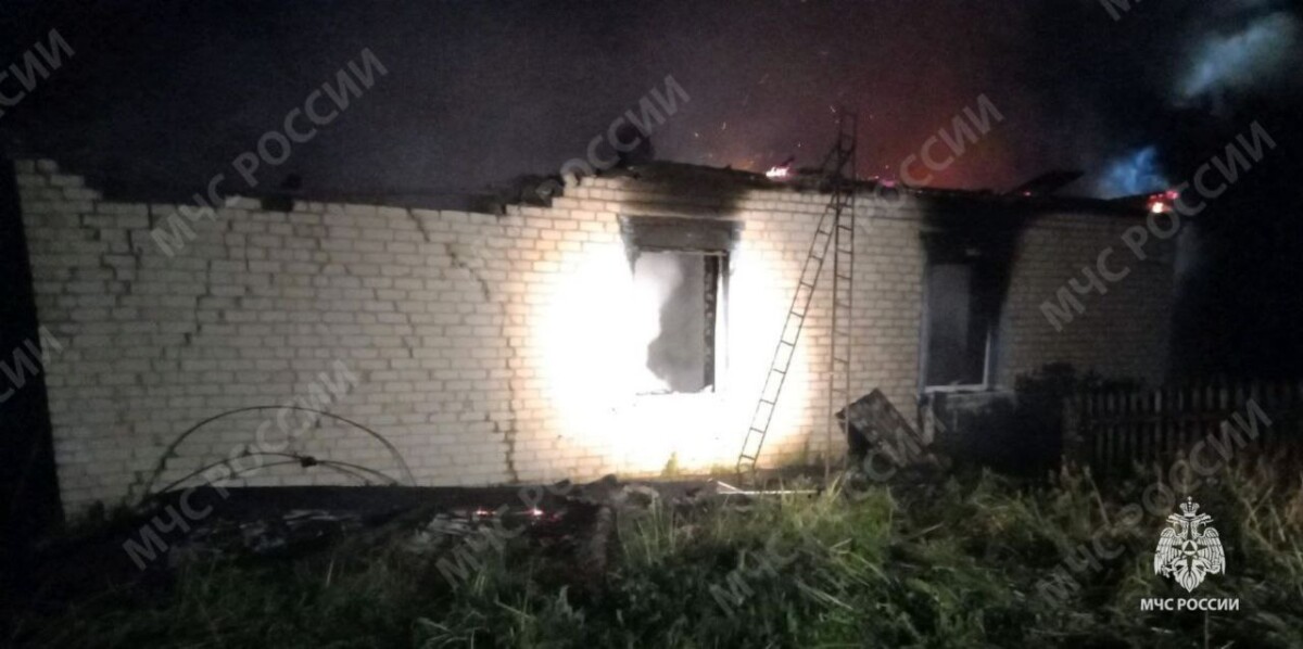 В Дубровском районе на пожаре погибли женщина и мужчина
