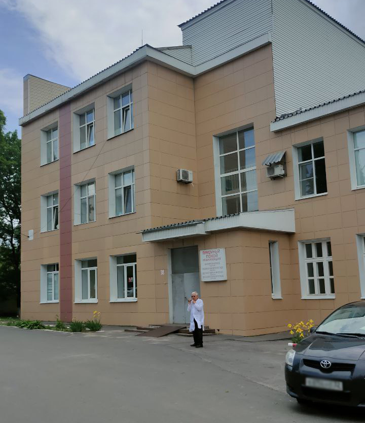 Прохожий был ранен, упав в клумбу в Новозыбкове  