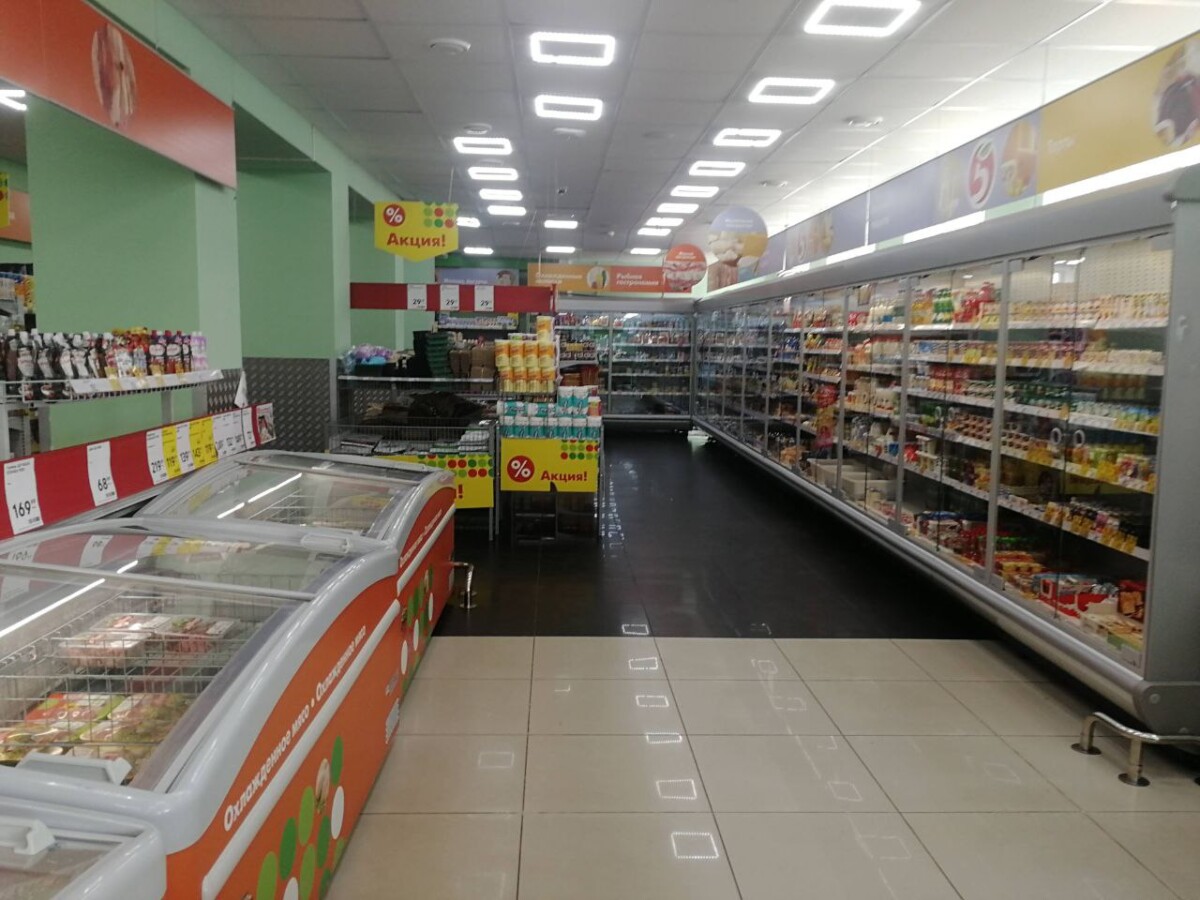 В Новозыбкове обокрали сетевой магазин