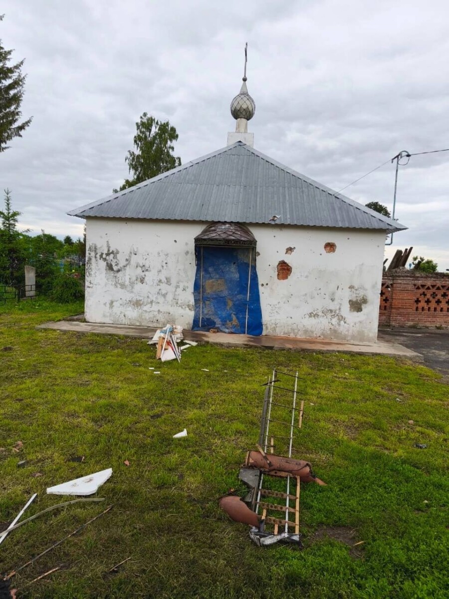 Украинский дрон взорвался рядом с храмом в Севске Брянской области