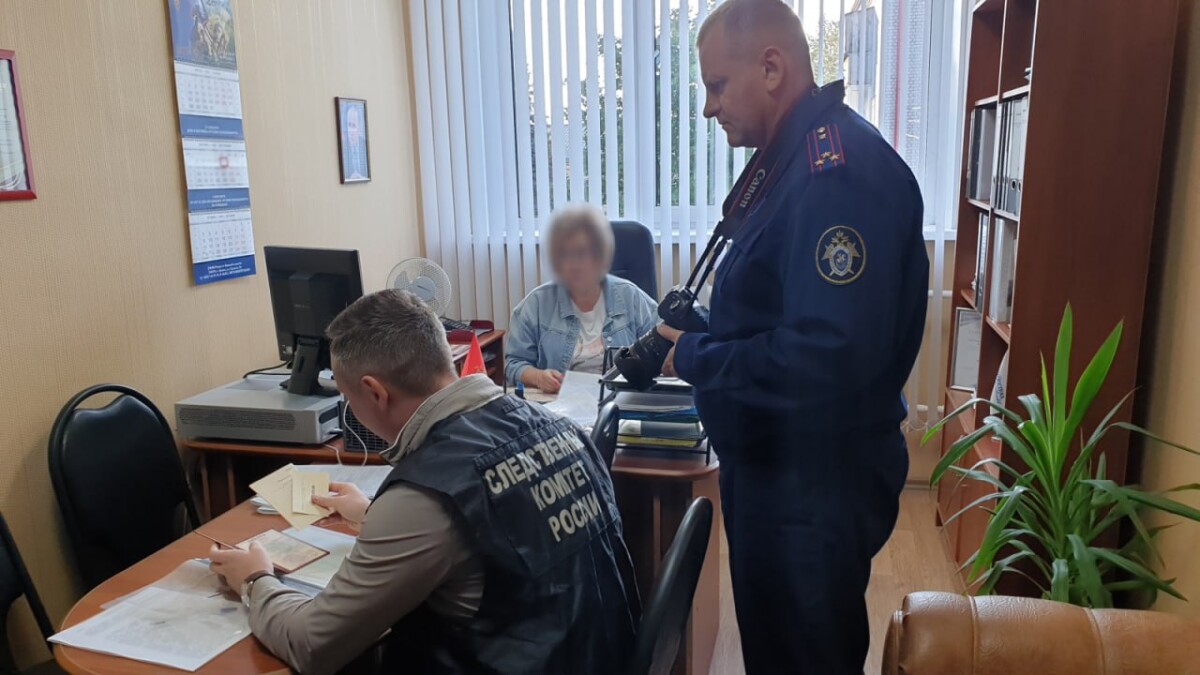 Продажный педагог из Брянска помогала незаконным мигрантам