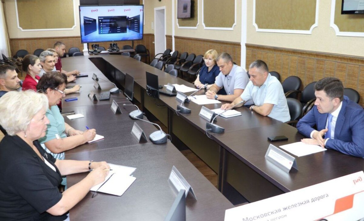 Куда повезут зерно нового урожая обсудили железнодорожники и аграрии Брянской области
