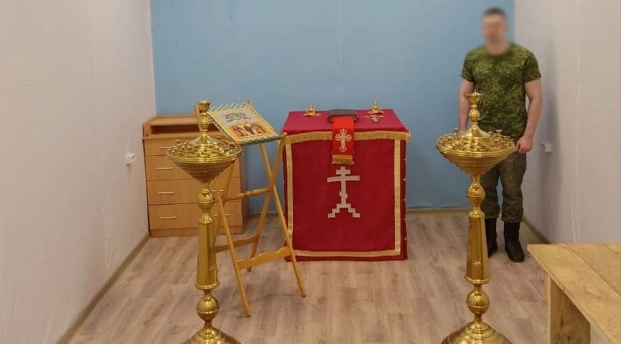 Блиндажный храм оборудовали в Климовском районе на границе
