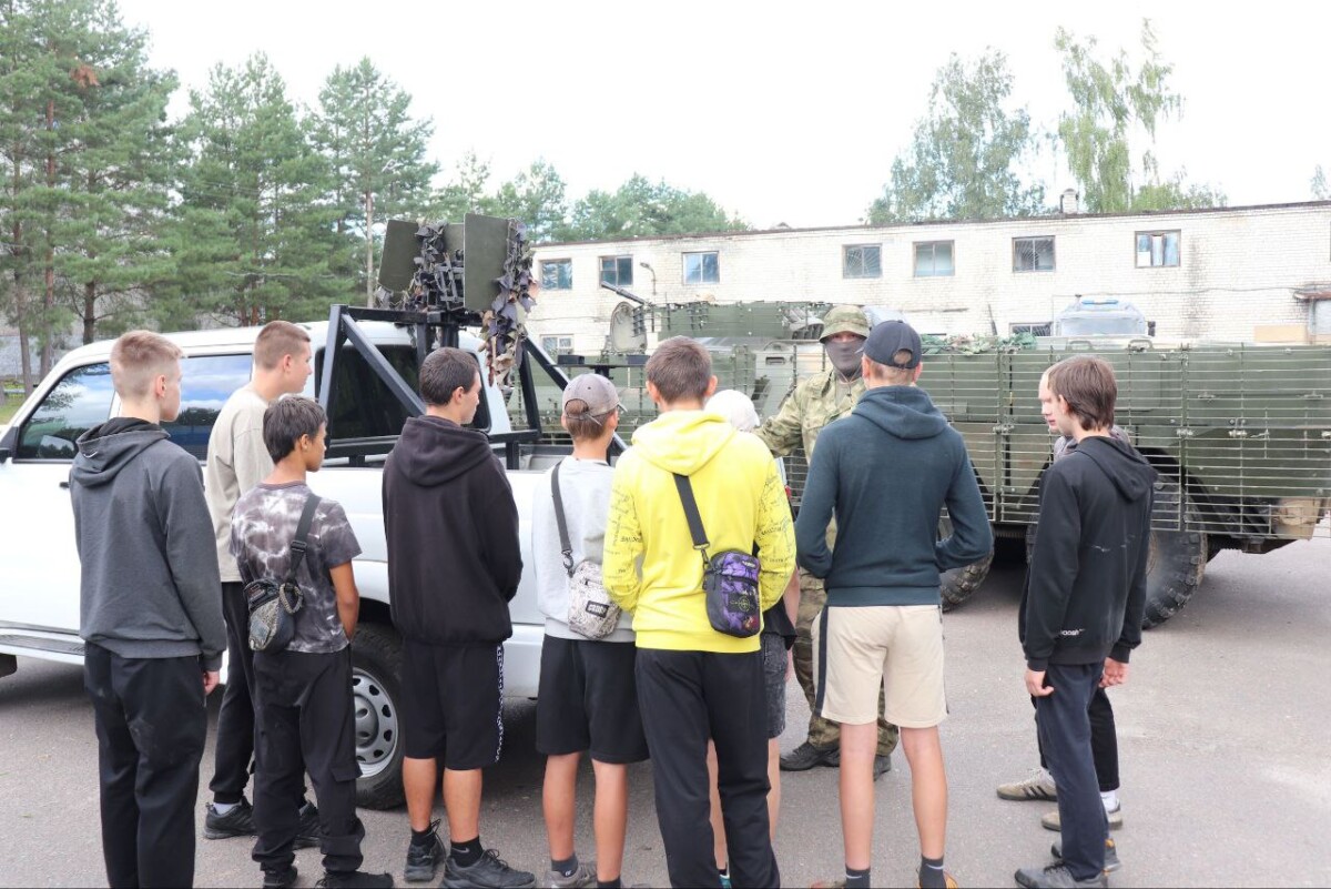 Зацеперов в Брянске повели в ОМОН