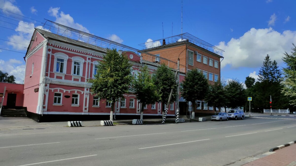 Мужчина обратился за помощью в полицию Новозыбкова, защищаясь от агрессивной женщины 